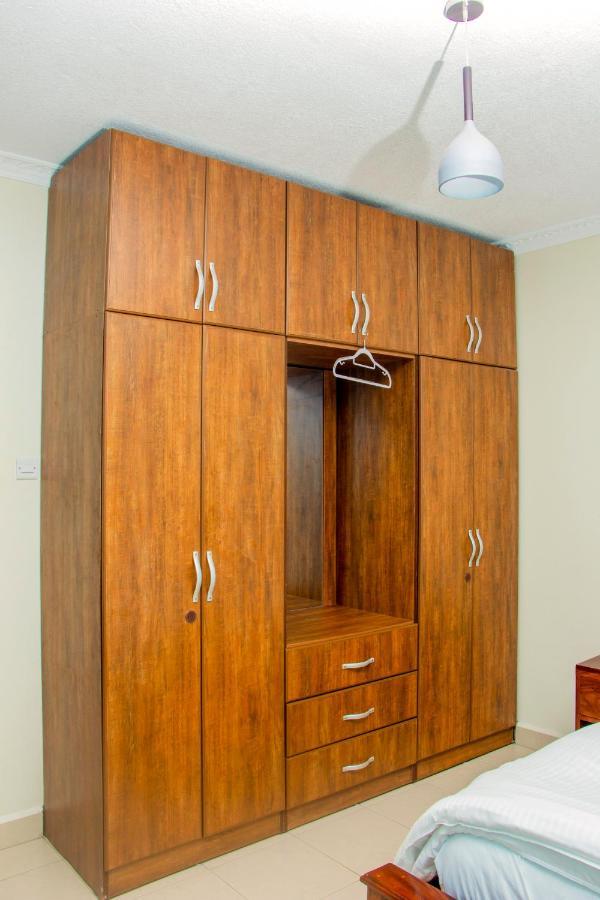 Brb Homes-1br In Bukoto With Fast Wi- Fi And Work-friendly *