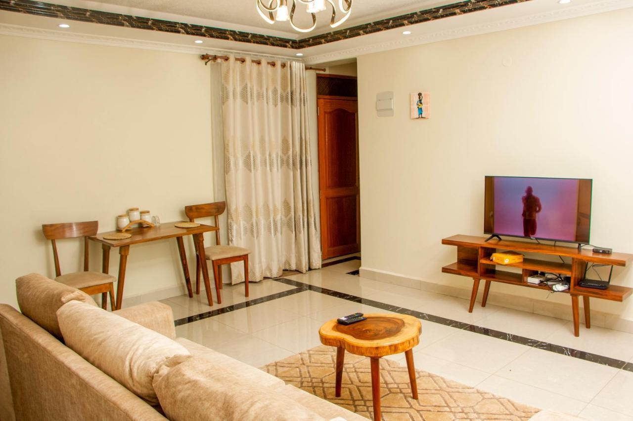 Apartment Brb Homes-1br In Bukoto With Fast Wi- Fi And Work-friendly *
