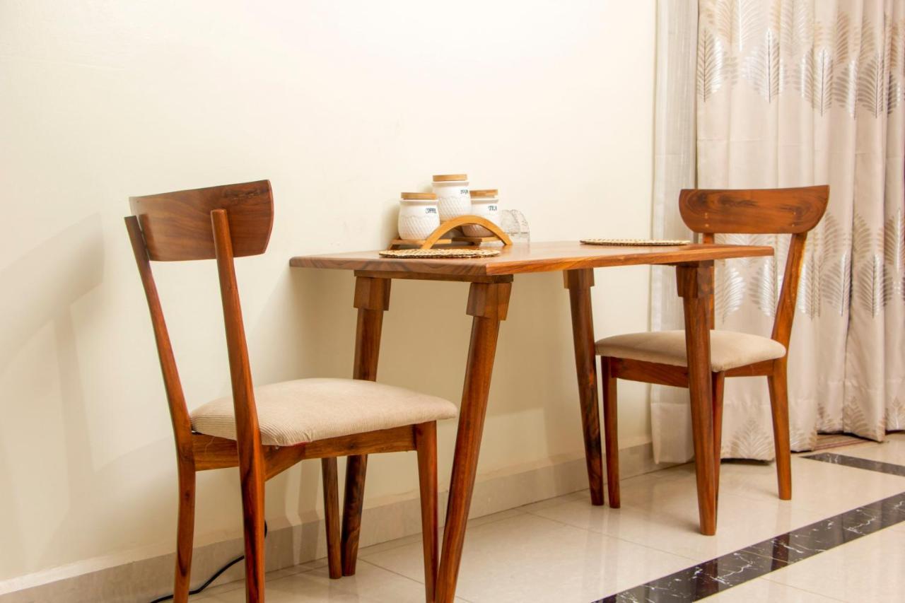 Brb Homes-1br In Bukoto With Fast Wi- Fi And Work-friendly Apartment *