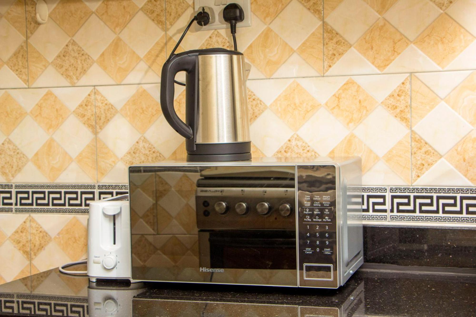 Brb Homes-1br In Bukoto With Fast Wi- Fi And Work-friendly Kampala